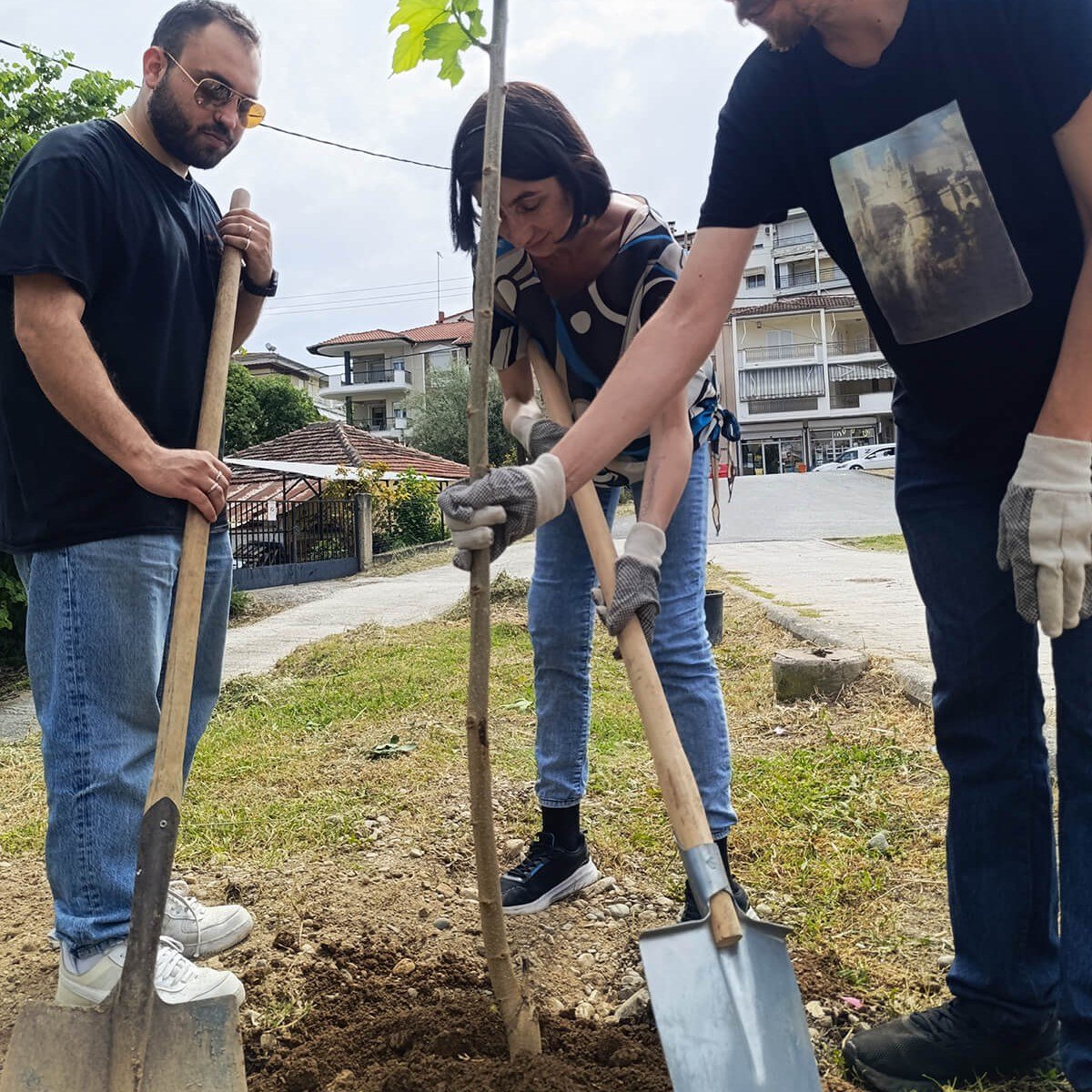 Τα παιδιά του Κέντρου Μέριμνας συμμετέχουν στην δενδροφύτευση με αφορμή την Παγκόσμια Ημέρα Περιβάλλοντος