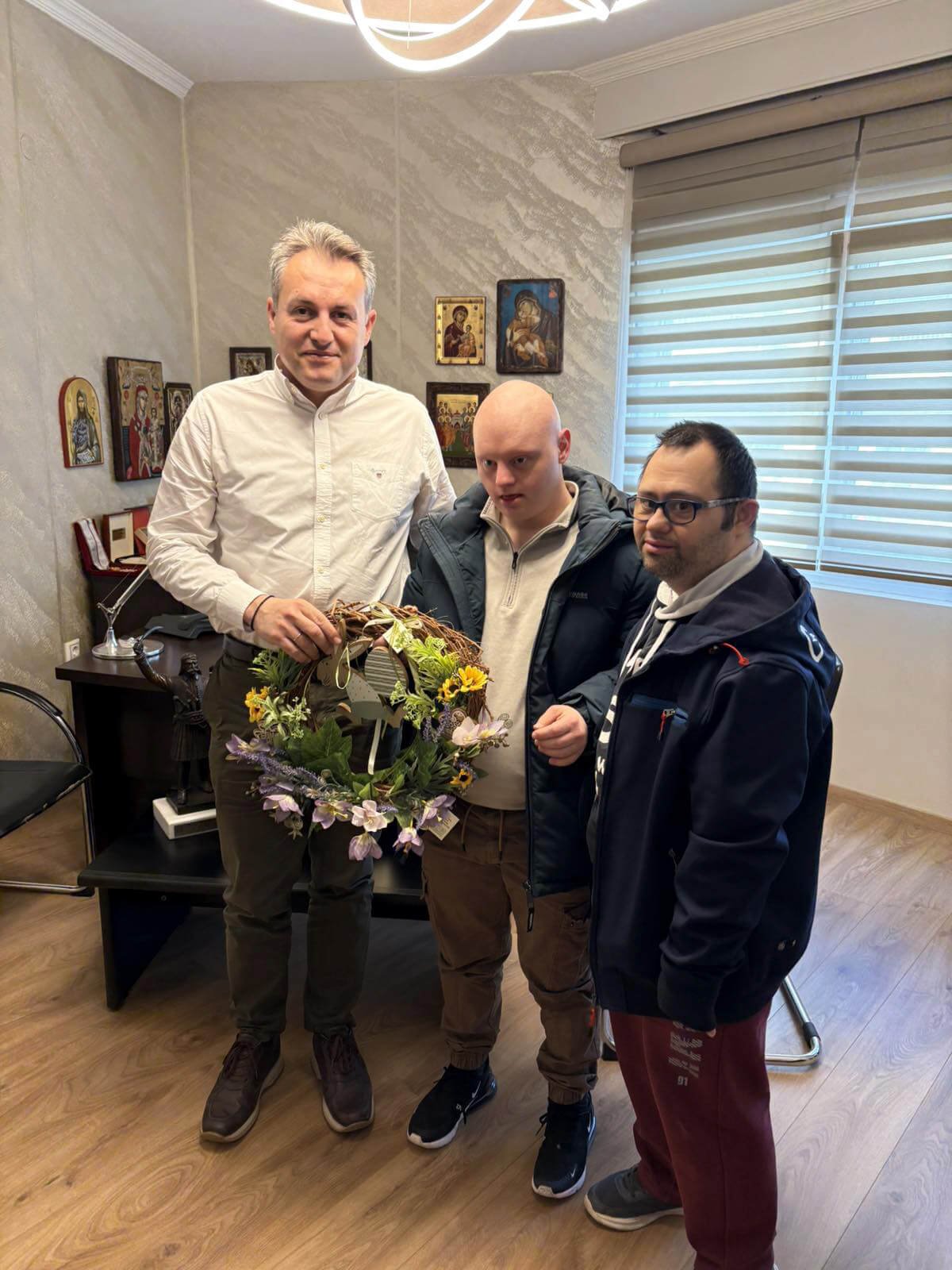 Ευχηθήκαμε καλή Ανάσταση και καλό Πάσχα με υγεία και ευτυχία