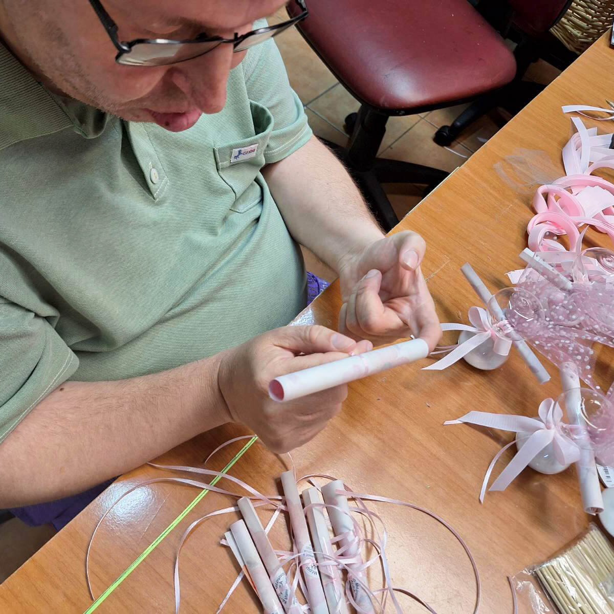 Δημιουργική απασχόληση με κατασκευή μπομπονιέρων