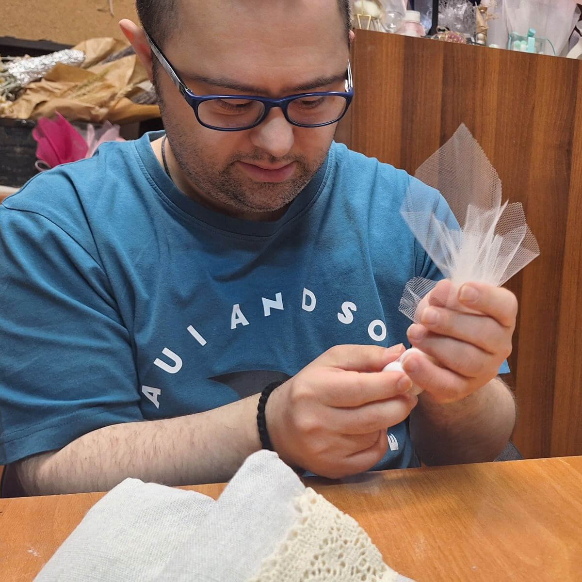 Κατασκευάζουμε χειροποίητες μπομπονιέρες με αγάπη & έμπνευση