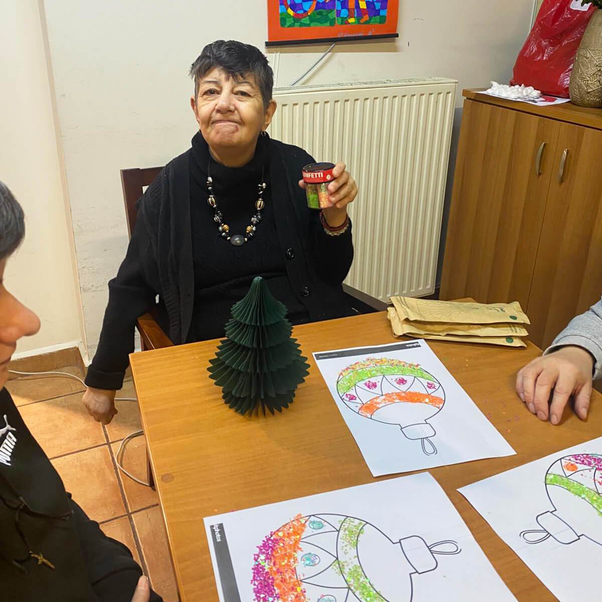 Ζωγραφίζουμε χριστουγεννιάτικα στολίδια